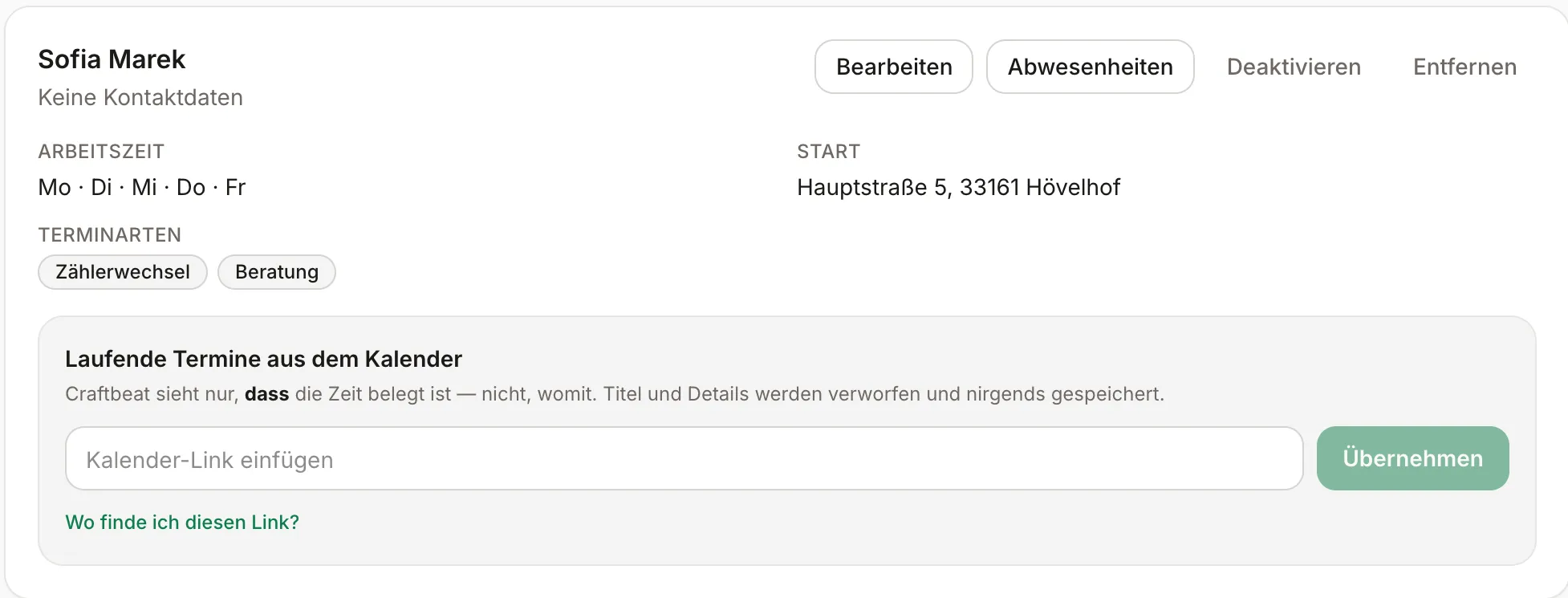 Teamseite: Mitarbeiterin mit Arbeitszeit, Startadresse, Terminarten und Feld für den Kalender-Link
